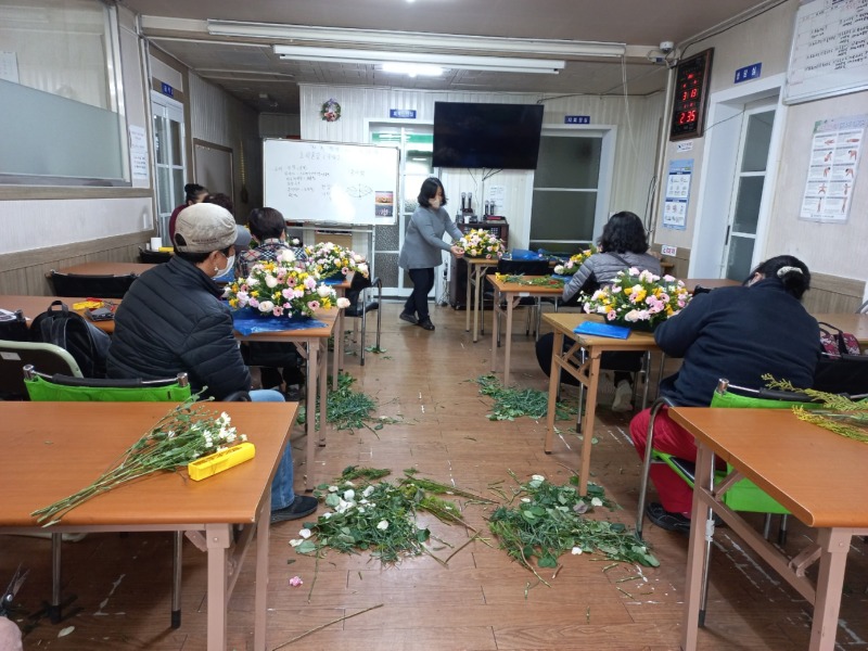 23.3.13. 활동사진.jpg